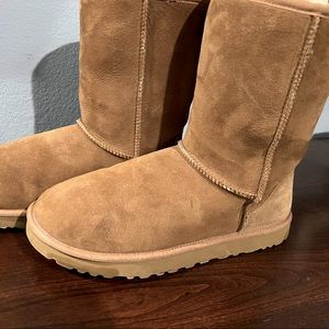 Men’s UGG Classic Short Boot